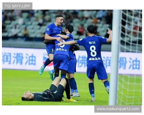 武汉三镇主场鏖战成都蓉城强强对决引爆中超赛季焦点之夜